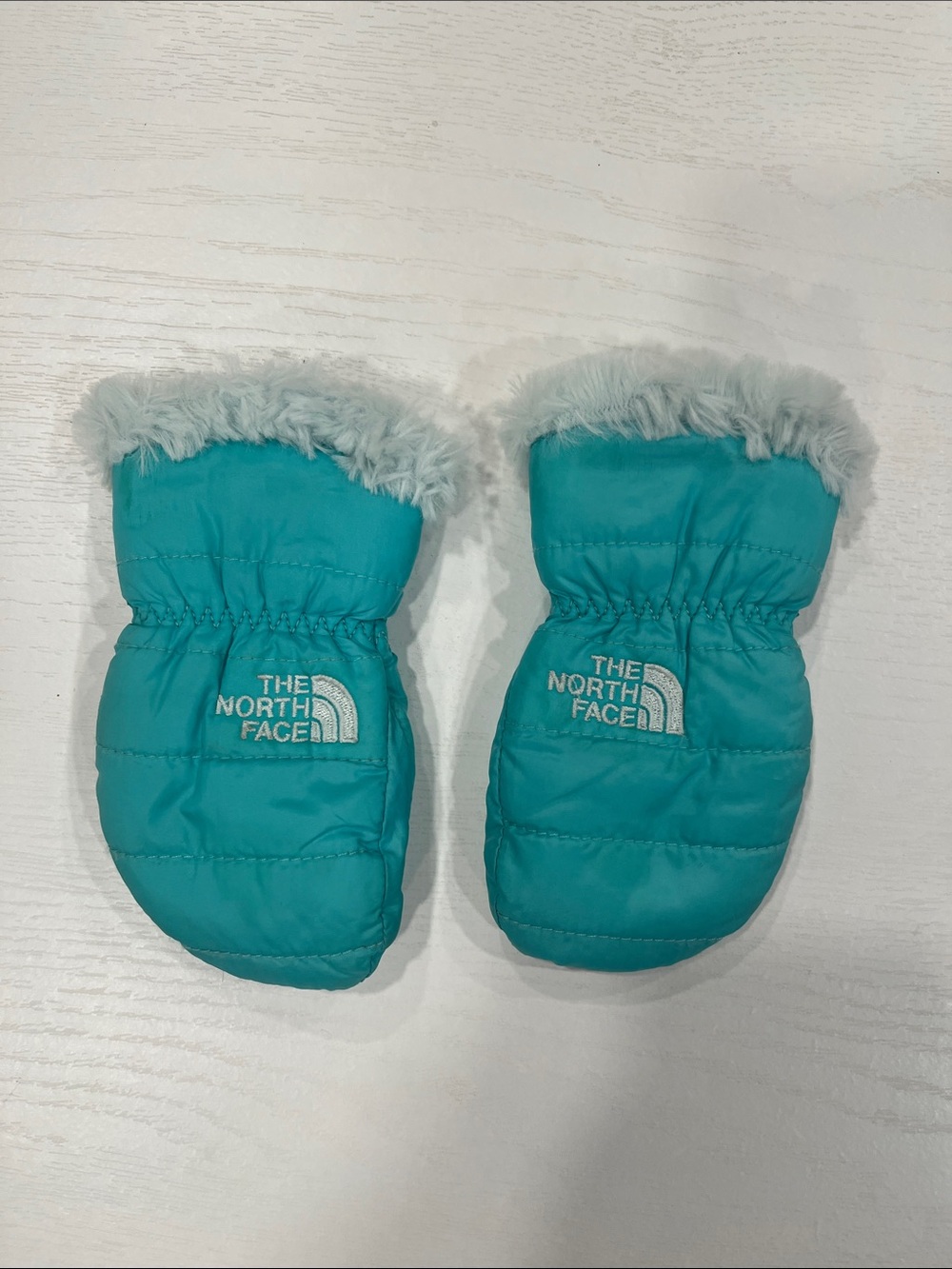 The North Face Kids Teal Faux-Fur Trim Insulated Mittens